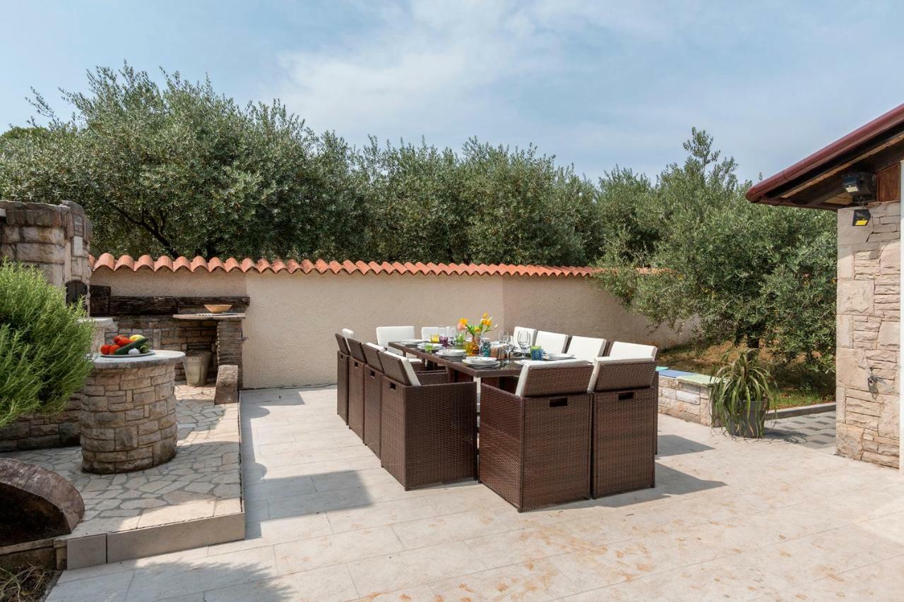 Villa Sunshine Pola Esterno foto