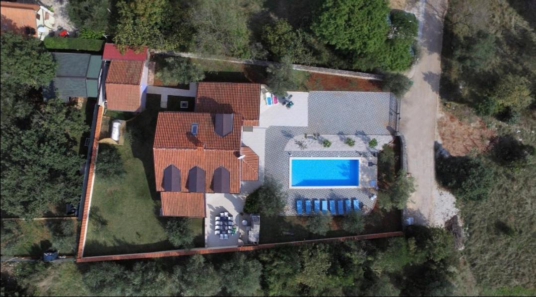 Villa Sunshine Pola Esterno foto